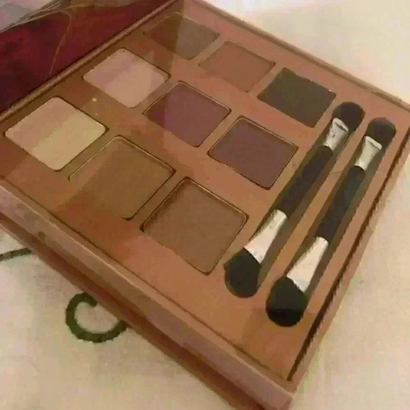 Style essentials EYESHADOW natural palette - Picture 2 of 3